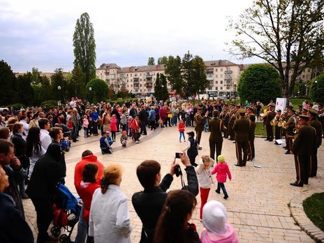 Иностранные оркестры поздравили киевлян с 70-летием Победы над нацизмом. Фоторепортаж