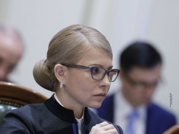 Порошенко має зняти свою кандидатуру з виборів і відповісти за корупцію в армії – Тимошенко 