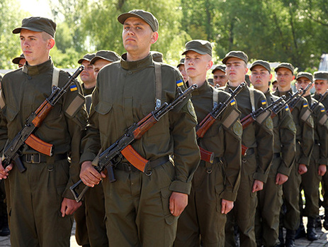 В Хмельницком 48 бойцов Национальной гвардии присягнули на верность Украине. Фоторепортаж