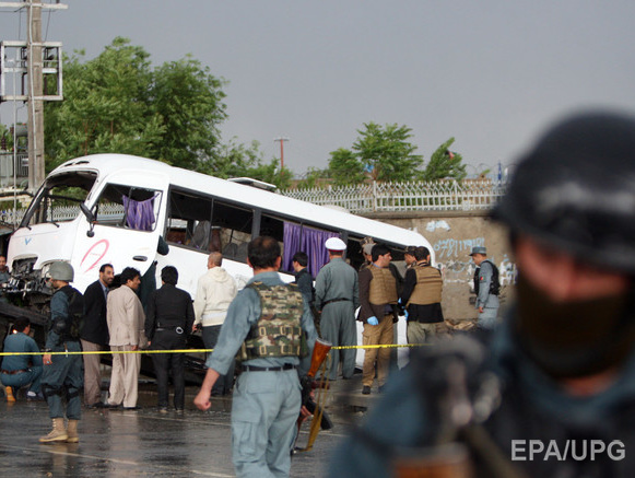 В Кабуле смертник подорвал автобус с сотрудниками генеральной прокуратуры, погибли три человека