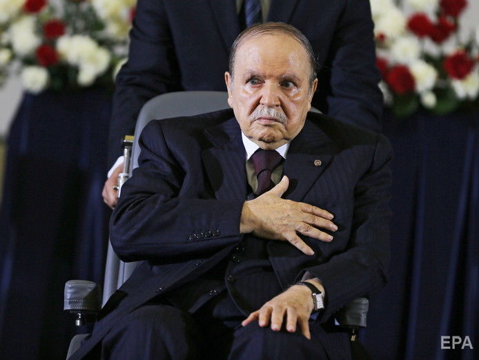 Президент Алжиру про свою посаду: П'ятого строку не буде