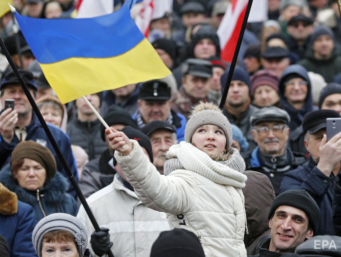 57% українців добре ставляться до Росії – соцопитування