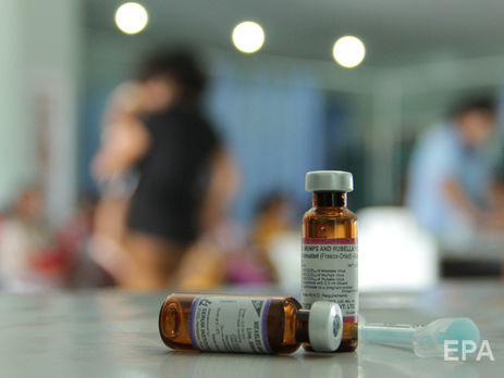 В Италии непривитым детям запретили посещать школы и детские сады