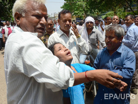 Новое землетрясение в Непале вызвало большую панику среди населения. Фоторепортаж