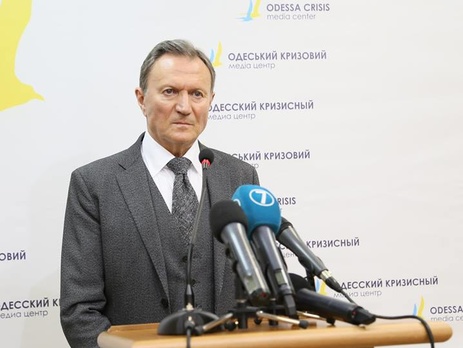 В Одессе двое неизвестных битами избили ректора Одесского медуниверситета