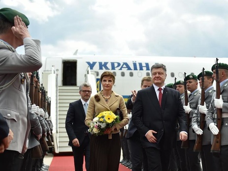 Порошенко находится с визитом в Германии, а Яценюк – во Франции