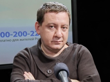 Журналист Муждабаев: Доклад Немцова будут у метро раздавать, людей задерживать, тиражи арестовывать, как это было раньше