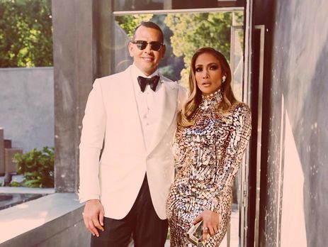 Лопес показала, как Родригес делал ей предложение стать его женой