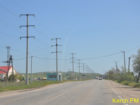 Возле Керченской переправы демонтировали биотуалеты у дороги