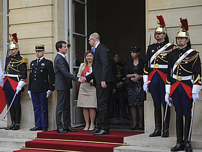 Яценюк: Франция готова принять активное участие в приватизации объектов украинской государственной собственности