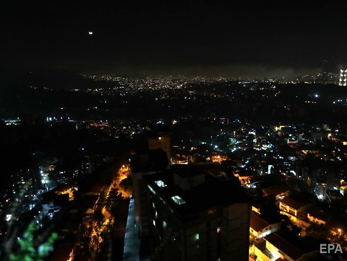 В Венесуэле заявили о полном восстановлении энергосистемы страны