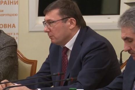 Луценко: Напади на Стерненка і Кузаконя розслідують у "досить непоганому темпі"
