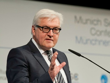 Министр иностранных дел Германии пригрозил санкциями украинской власти