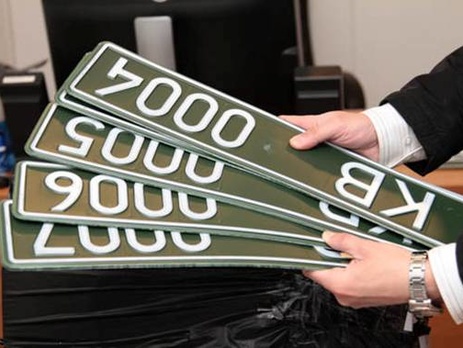 МВД: Автомобили спецподразделений и волонтеров получат зеленые номера