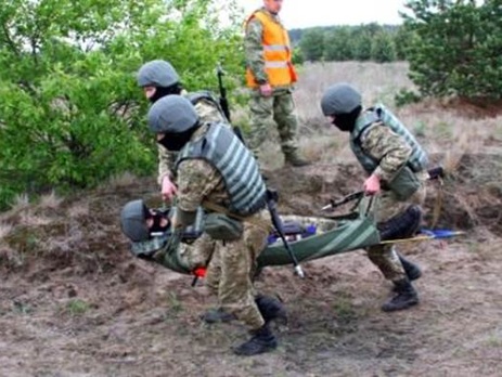Выпускники Национальной академии СБУ проходят подготовку по тактической медицине по стандартам НАТО