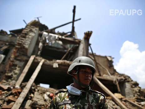Количество жертв землетрясений в Непале достигло 8,5 тыс. человек