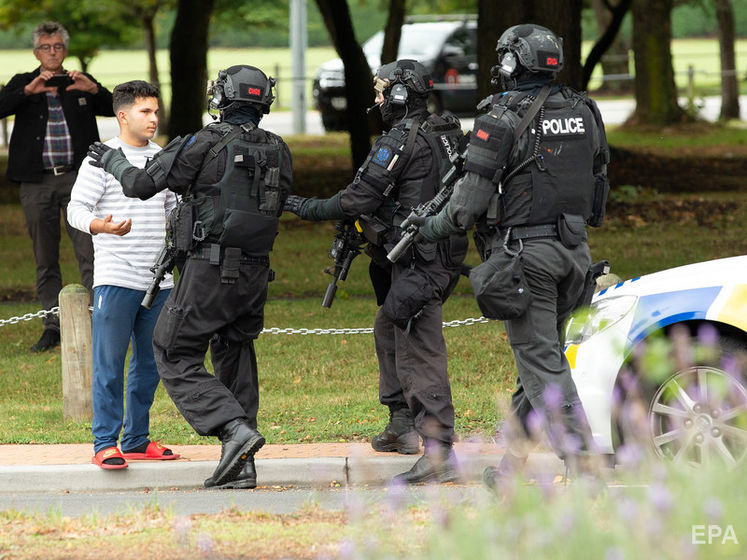 Один із нападників на мечеті в Новій Зеландії – 28-річний австралієць, він транслював атаку в соцмережі
