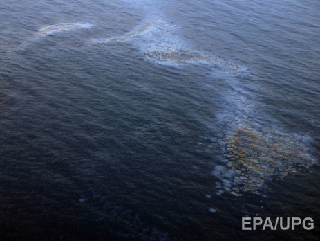 В Токийском заливе произошла утечка нефти