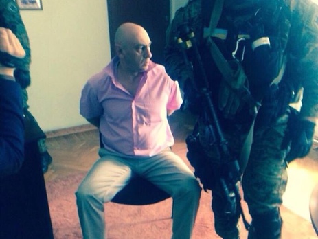 Аваков: При задержании главы Дзержинского райсовета Кривого Рога оперативники обнаружили в его кабинете целый арсенал оружия