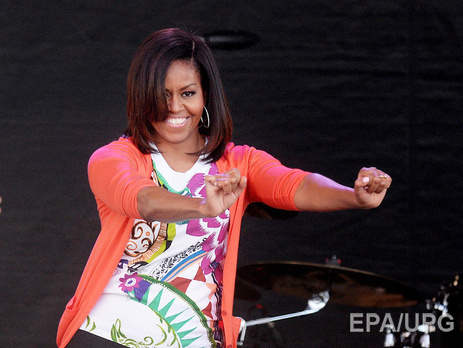 #GimmeFive. Мишель Обама показала, как занимается фитнесом. Видео