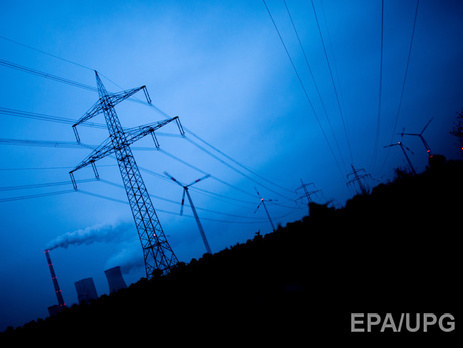 Горсовет: В Мариуполе из-за крупной аварии на электросетях без света остались три района