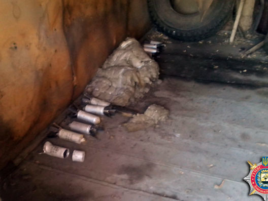 В Краматорске в гараже нашли 10 снарядов от "Смерча"