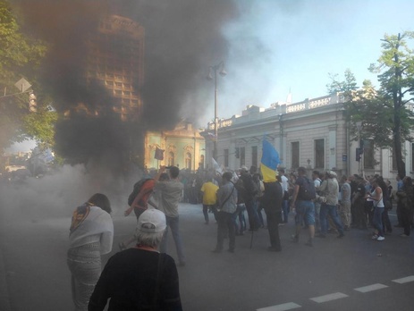 МВД: Во время вчерашних столкновений под Радой пострадали пятеро милиционеров и сотрудник Госслужбы по ЧС