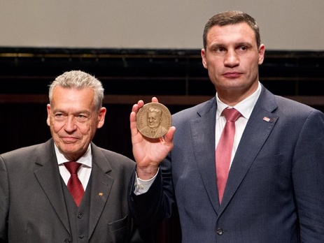 Кличко в Германии вручили премию Элерса