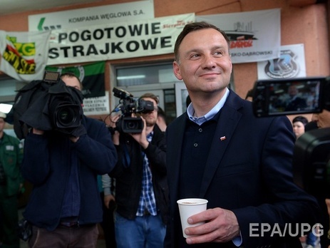 В Польше проходит второй тур президентских выборов