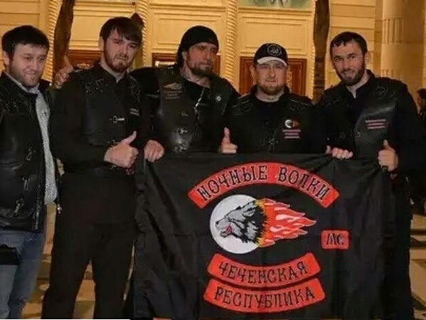 Кадыров открыл в Чечне отделение "Ночных волков" и сам его возглавил
