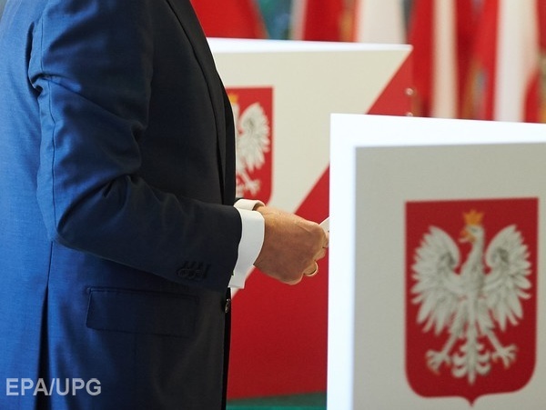 Выборы президента Польши: Явка по состоянию на 17.00 составила 40,51%