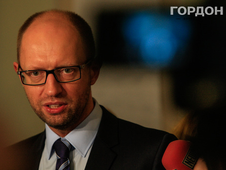 Яценюк: За время перемирия на Донбассе погибли около 90 украинских военных, 400 получили ранения