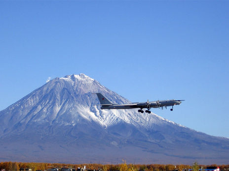 Истребители НАТО перехватили российские военные самолеты около Исландии