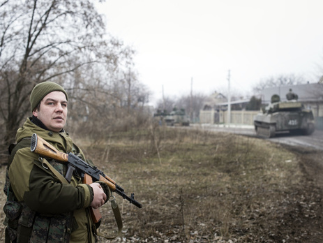 В зоне АТО обстреляли машину Центра по контролю за прекращением огня