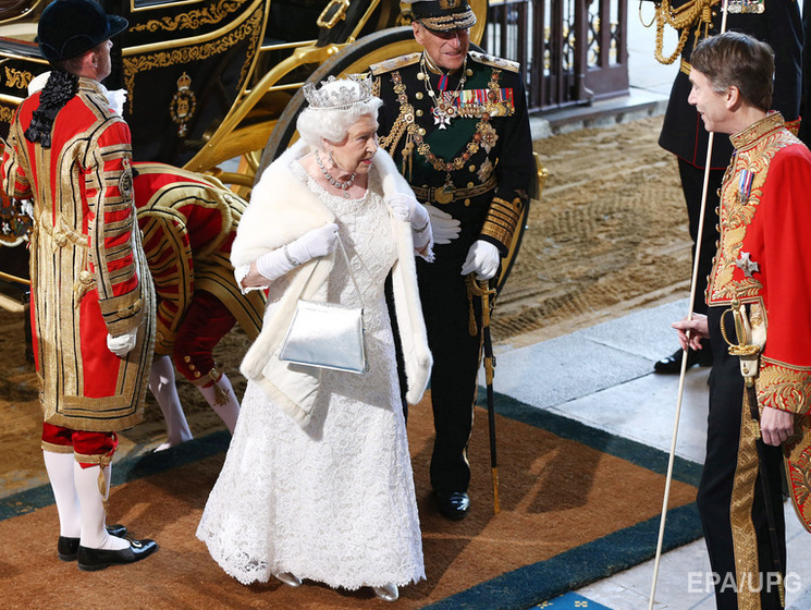 Елизавета II: Британия продолжит давление на Россию, чтобы сохранить суверенитет Украины