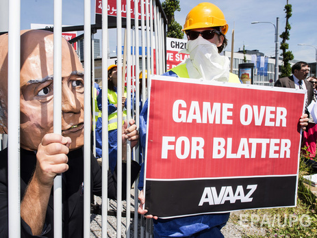 Блаттер проводит срочное заседание ФИФА