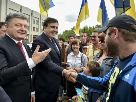 Порошенко в Одессе представил губернатора Саакашвили. Фоторепортаж