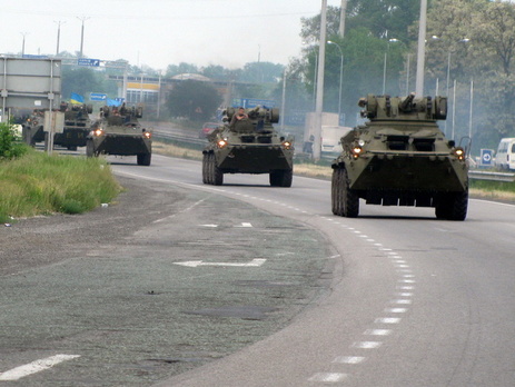 Нацгвардия провела учения на бронированных машинах