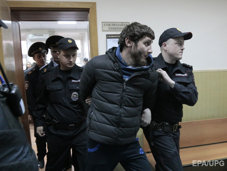 СМИ: Следствие по делу об убийстве Немцова располагает видеозаписями со всеми вероятными соучастниками преступления