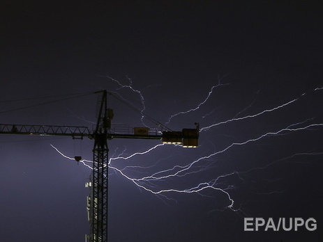 Синоптики предупредили о грозах в первый день лета