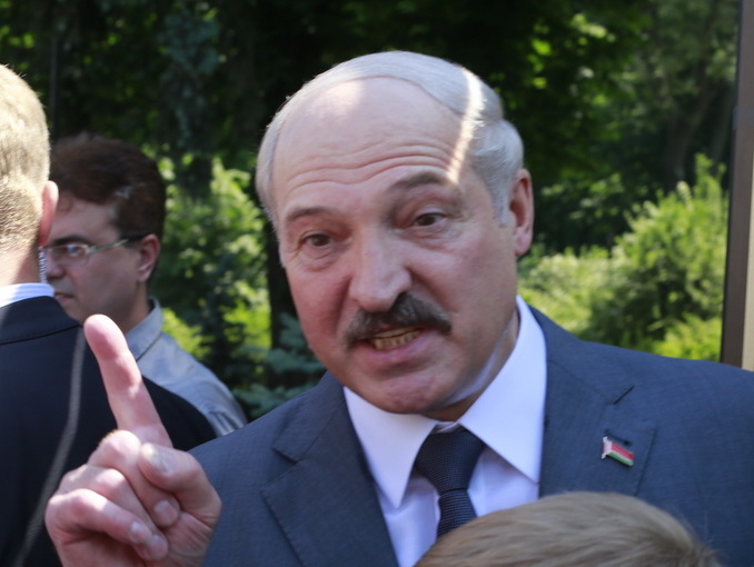 Лукашенко: Из-за проблем России потери экономики Беларуси составили около $3 млрд 