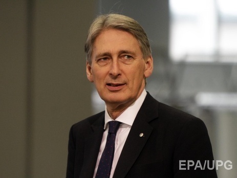 Глава МИД Великобритании: Антироссийские санкции должны оставаться в силе до полного выполнения Минских договоренностей