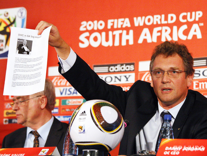 ФИФА отрицает причастность генсекретаря Вальке к коррупционному скандалу