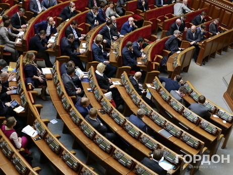 Рада рассмотрит вопрос о снятии неприкосновенности с Мельничука и Сергея Клюева 3 июня