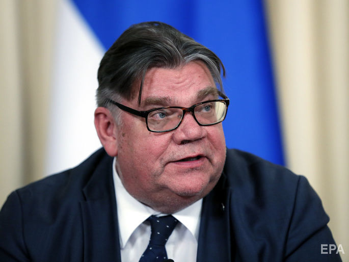 В Финляндии на митинге мужчина напал на министра иностранных дел Сойни