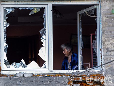 МВД: В результате обстрела Марьинки погиб один местный житель, четверо получили ранения