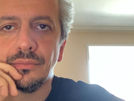 Возлюбленный Собчак Богомолов показал свое детское фото