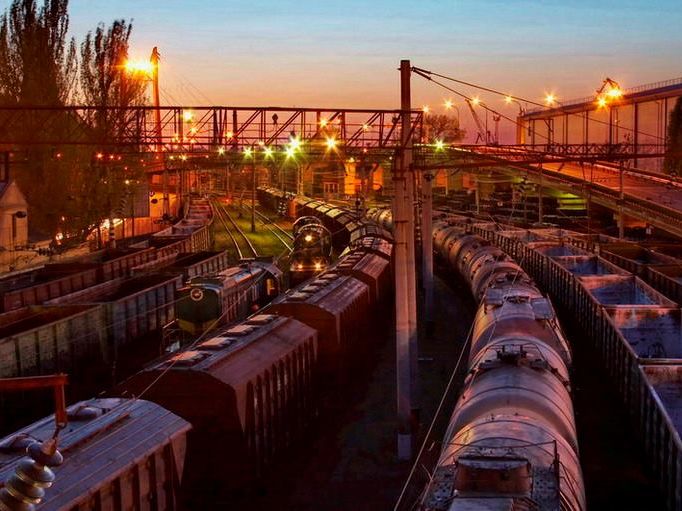 Тариф на перевозку грузов по железной дороге в Украине с 1 апреля вырастет на 14,2% &ndash; "Укрзалізниця"
