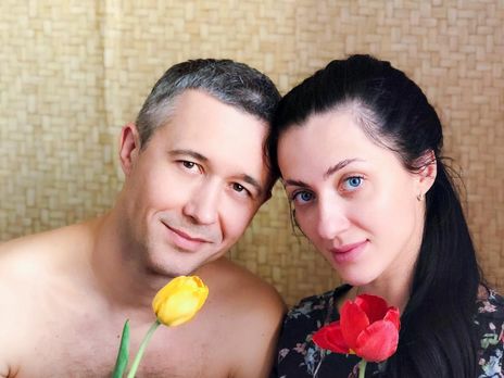 Бабкін займається парною йогою з вагітною дружиною