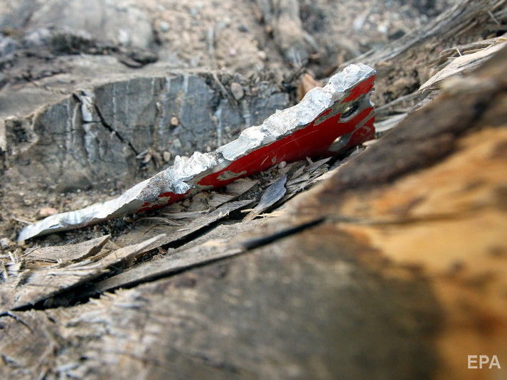 Британські експерти виявили сліди вибухівки на уламках літака Качинського – ЗМІ